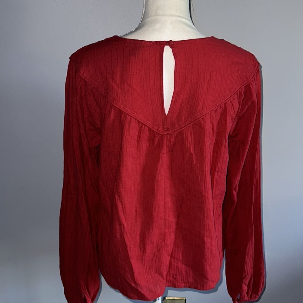 Universal Thread Blouse/Top! - Picture 4 of 10